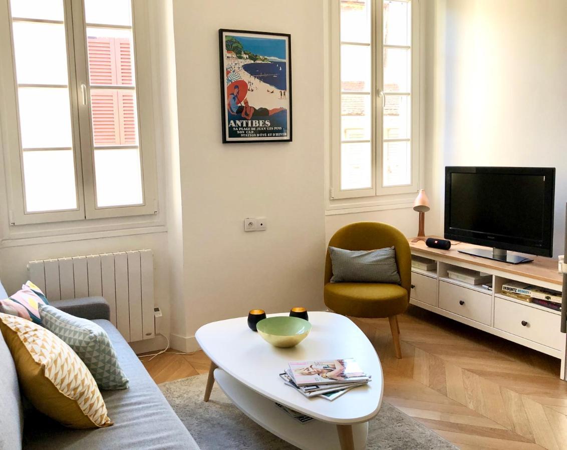 Charming And Modernly Designed 2 Bedroom - Old Town أنتيب المظهر الخارجي الصورة