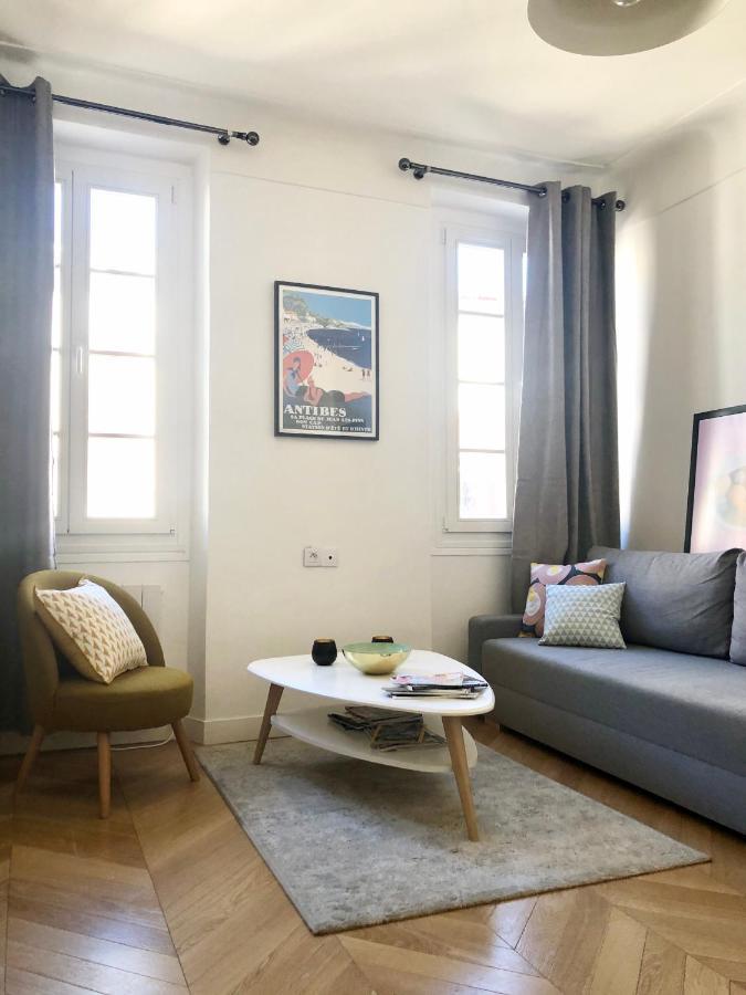 Charming And Modernly Designed 2 Bedroom - Old Town أنتيب المظهر الخارجي الصورة